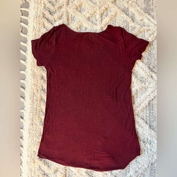 Essentials by Full Tilt Scoop Neck Maroon T - Picture 3 of 3